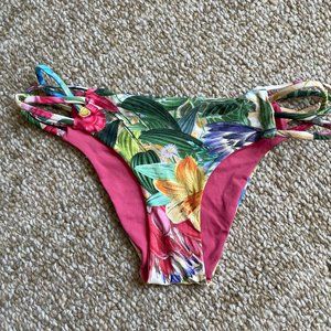San Lorenzo bikini bottoms, size medium